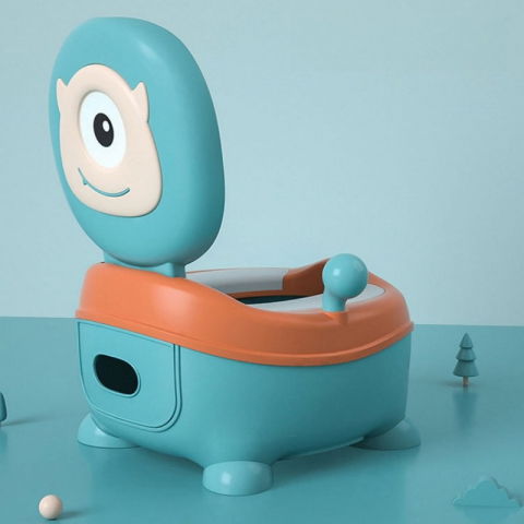 Olita pentru copii, +6 luni, compartiment detasabil, cu capac, antiderapanta, din plastic, colac moale, model animat ciclop, cu maner, 33 x 21 x 45 cm, albastru/portocaliu [4]