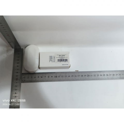 Organizator medicamente, dispozitiv taiere/sfaramare pastile, ideala pentru calatorii, portabila, perie pentru curatare, compartiment depozitare, 8.5x4.5x2.5 cm, alb [1]