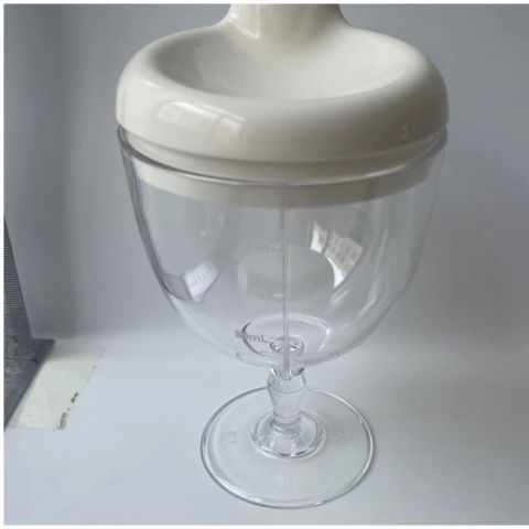 Pahar din plastic transparent cu picior, pentru copii, 14 x 7.7 cm, cu cioc antiscurgere, + 3 ani, fara maner, alb [4]