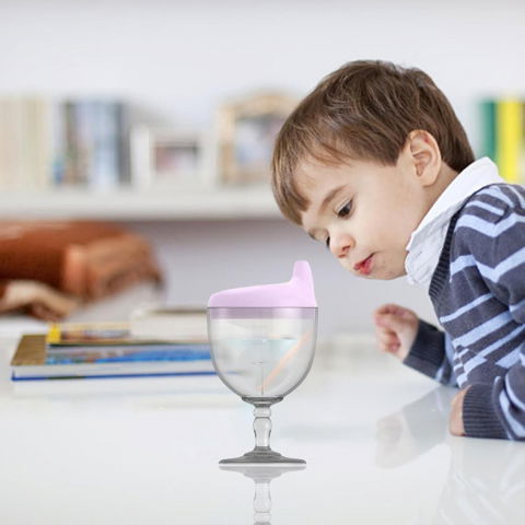 Pahar din plastic transparent cu picior, pentru copii, 14 x 7.7 cm, cu cioc antiscurgere, + 3 ani, fara maner, mov [3]