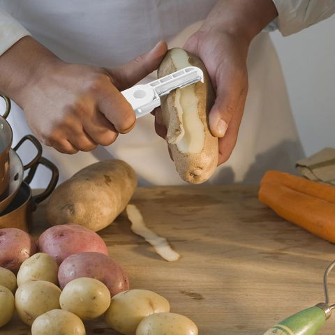 Peeler pentru legume si fructe, 3.6 x 9.1 cm, multifunctional, curatator pliabil, din abs si otel inoxidabil, alb [4]