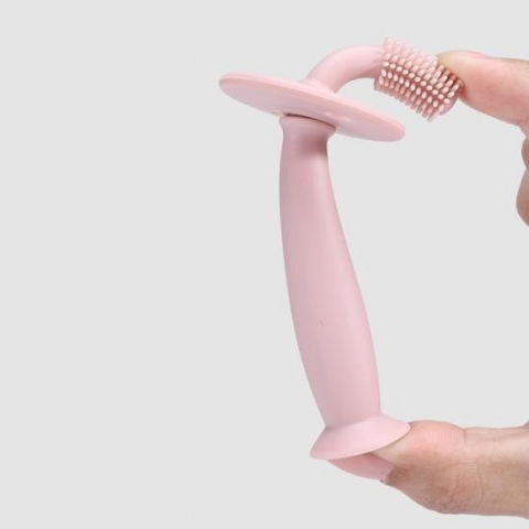 Periuta de dinti din silicon pentru bebelusi, fara bpa, 360 grade, bariera anti-inghitire, maner ergonomic, 12.5 x 15 cm, roz [3]