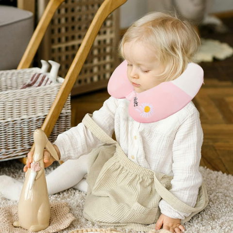 Perna de calatorie in forma de u, pentru gat si cap, umplutura din spuma cu memorie, 30x30 cm, model iepuras, accesoriu de voiaj, birou, masina, sistem prindere capse, roz-alb [4]