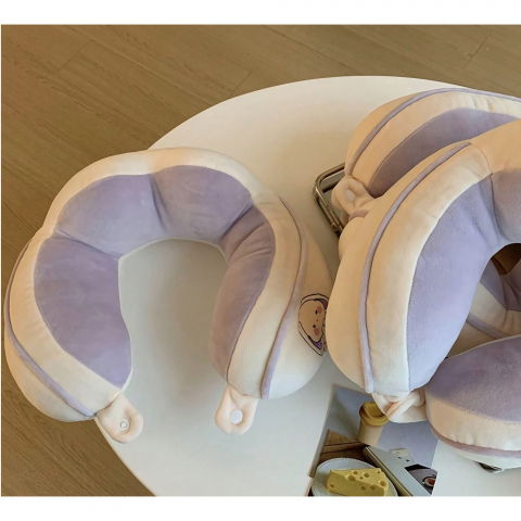 Perna de calatorie, pentru gat si cap, umplutura din bumbac, 28x28x10 cm, cu model brodat iepure, lila [4]