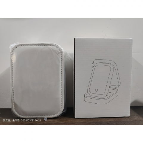 Portfard, geanta cosmetice, cu oglinda led, 3 moduri de lumina, incarcare usb, baterie 1200 mah, pentru organizarea cosmeticelor, 4 compartimente, imitatie piele, alb, 16.5x11.5x6 cm [1]