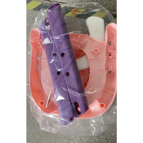 Reductor si scaunel inaltator wc, pentru copii 1 - 7 ani, 2 trepte reglabile, pliabil, colac moale, cu spatar si manere, inaltime 54/58 cm x 39.5 x 35 cm, din plastic+pvc, roz/mov [6]