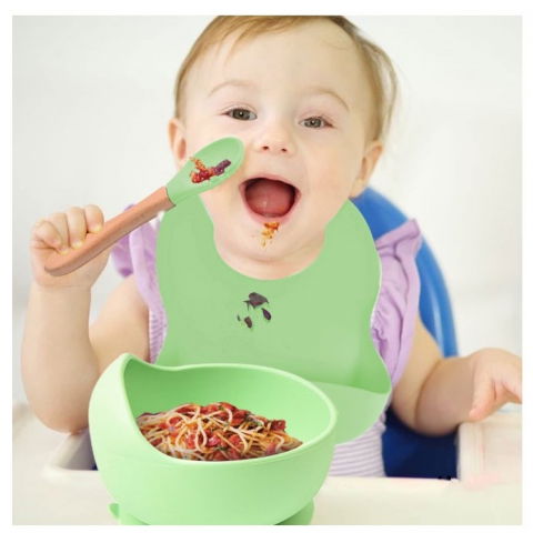 Set 10 piese diversificare bebelusi si copii din silicon  baveta, farfurie compartimentata cu ventuza, bol cu ventuza, tacamuri din lemn si silicon, cana pentru gustari, fara alergeni, verde [2]