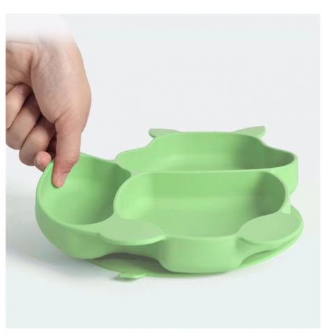 Set 10 piese diversificare bebelusi si copii din silicon  baveta, farfurie compartimentata cu ventuza, bol cu ventuza, tacamuri din lemn si silicon, cana pentru gustari, fara alergeni, verde [3]