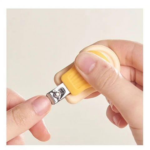 Set ingrijire unghii pentru bebelusi, cutie de depozitare in forma de ursulet, 10 x 9.5 cm, galben [10]