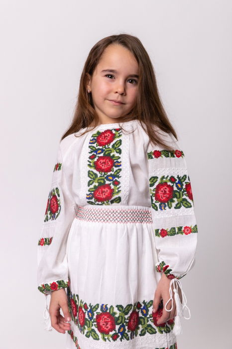 Compleu traditional alb pentru fetite cu motiv floral rosu Emma [3]