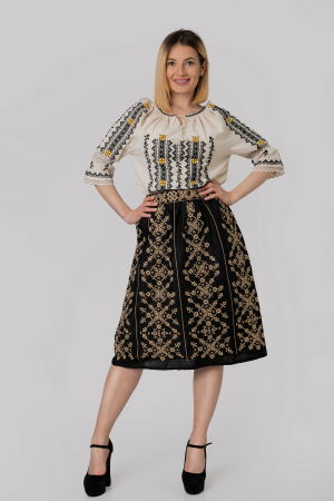 Fuste traditionale si fote - Fusta traditionala neagra cu broderie geometrica crem Elisabeta