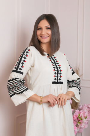 Rochie traditionala crem cu model floral negru Delia [1]