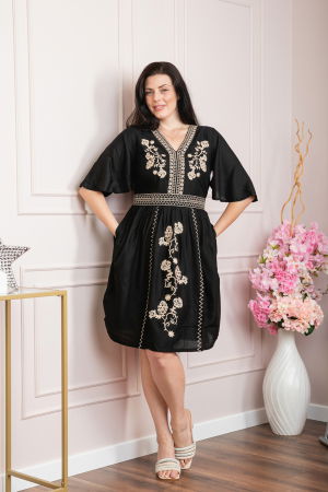 Rochie traditionala neagra cu motiv floral auriu Nadia [4]