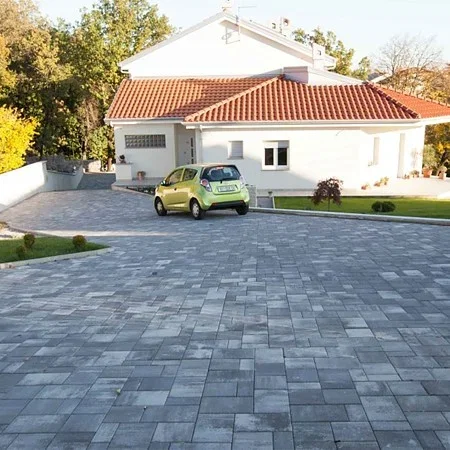 Zidarie, pavele si borduri - Pavaj Semmelrock Rettango Combi Gri Bazalt, 6 cm | PT Vest