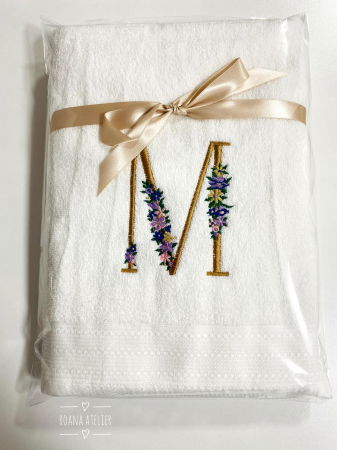 Prosoape brodate - Prosop mediu brodat cu initiala