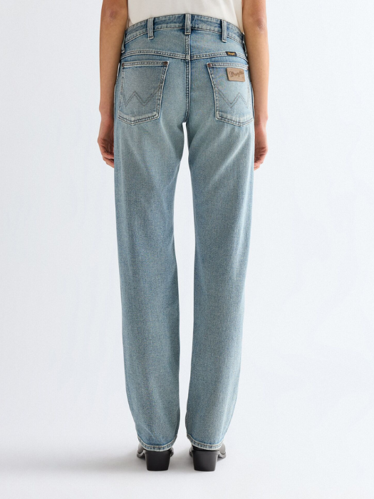 Женские Джинсы Hippie Haze Low Rise Cowboy Jean Straight [4]