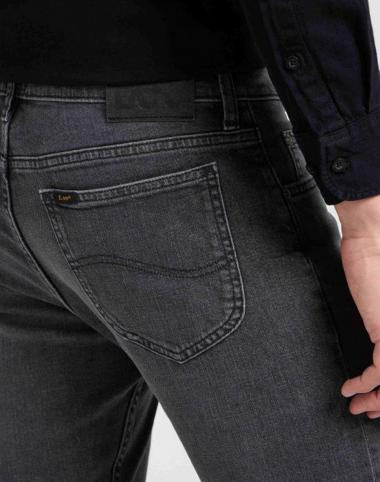 Lee Blugi Slim Straight Negri Barbati [5]