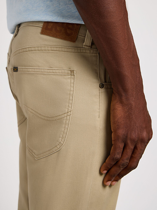Lee Pantaloni Bej Regular Straight Barbati [5]