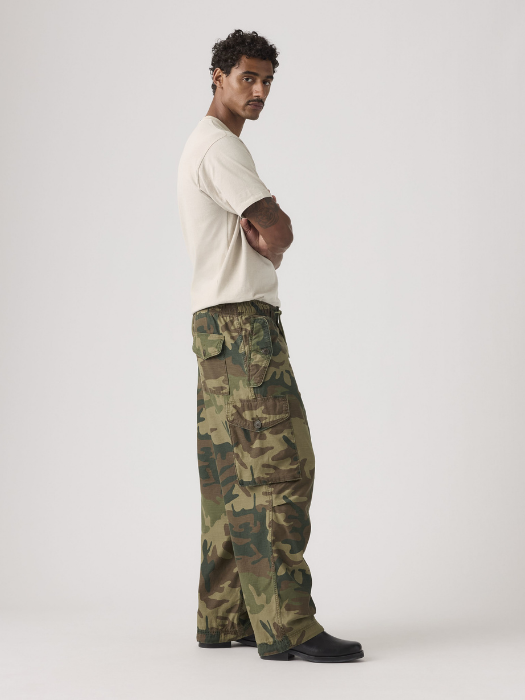 Levi's Pantaloni Haki Baggy Cargo Barbati [2]