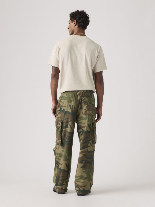 Levi's Pantaloni Haki Baggy Cargo Barbati [3]