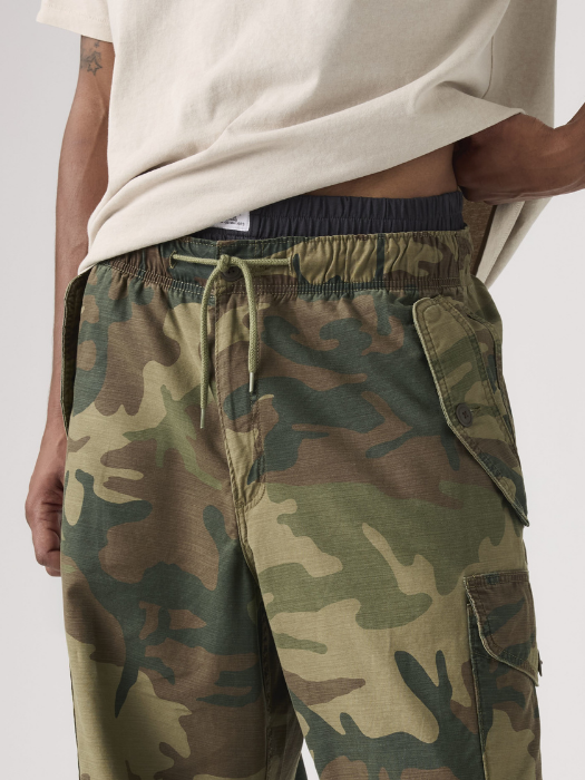 Levi's Pantaloni Haki Baggy Cargo Barbati [4]