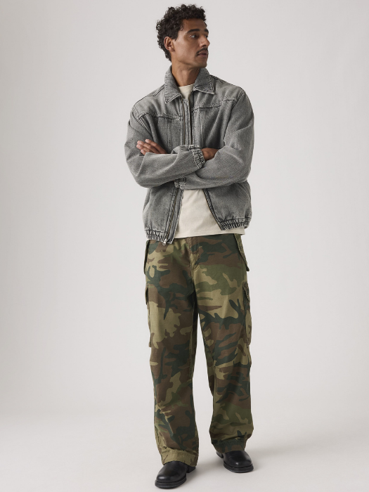 Levi's Pantaloni Haki Baggy Cargo Barbati [5]