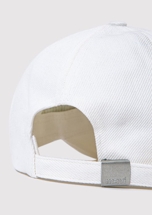 Chipiu Alb Femei [5]