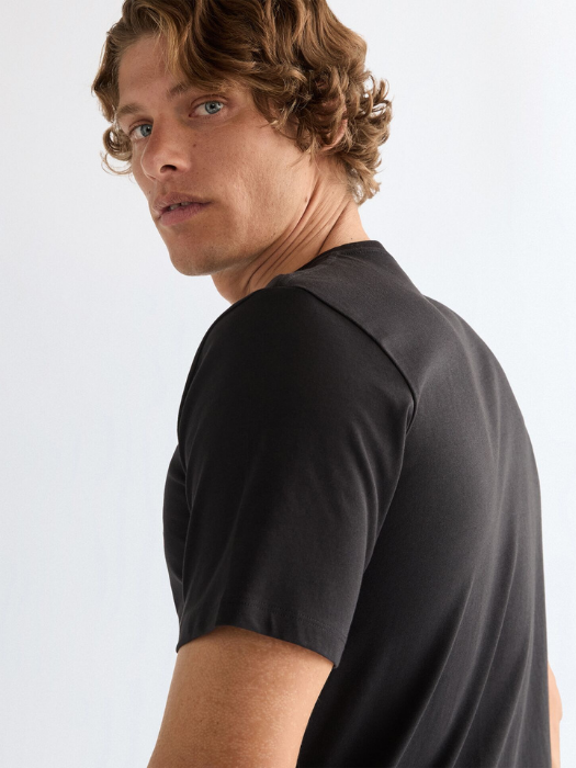 Мужская Футболка Чёрная Regular [4]