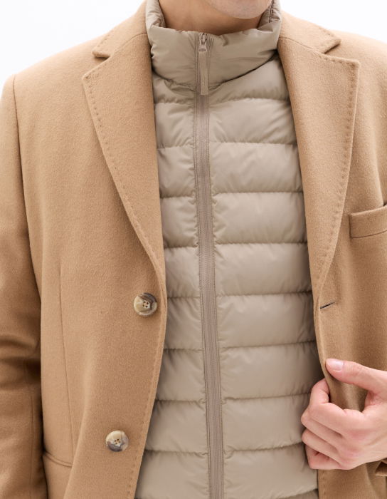 Vesta Bej  Barbati [9]