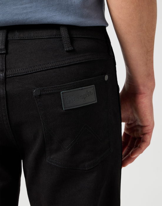 Wrangler Blugi Negri LARSTON Slim Tapered Barbati [5]