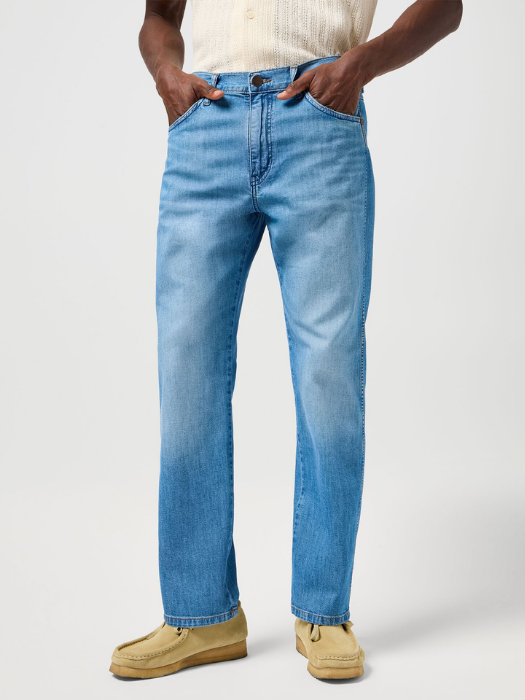 Wrangler Blugi Albastri Deschisi FRONTIER Relaxed Straight Barbati [1]