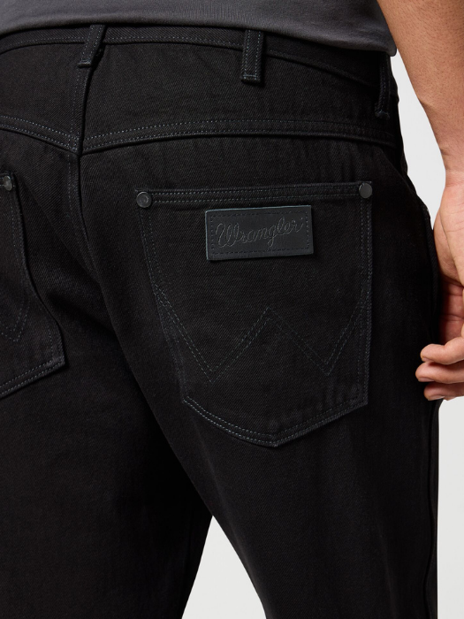 Wrangler Blugi Negri LARSTON Slim Tapered Barbati [5]