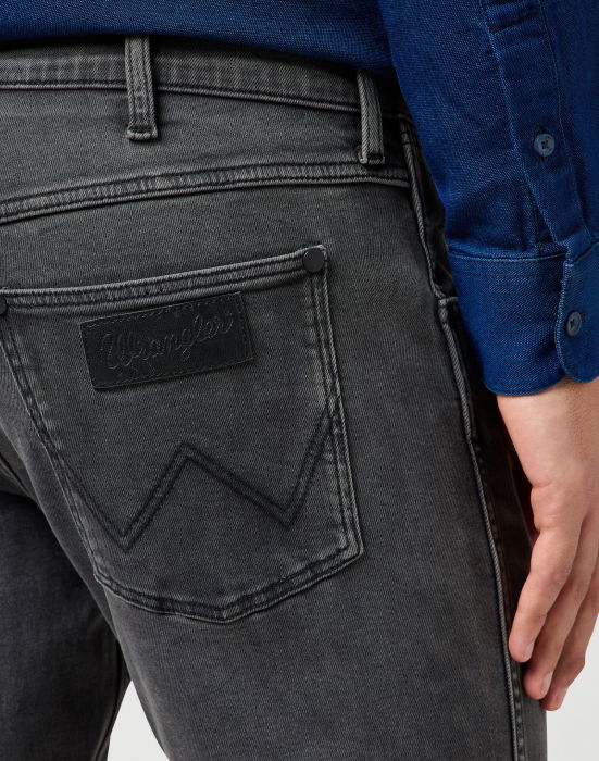 Wrangler Blugi Gri Inchis GREENSBORO Regular Straight Barbati [3]