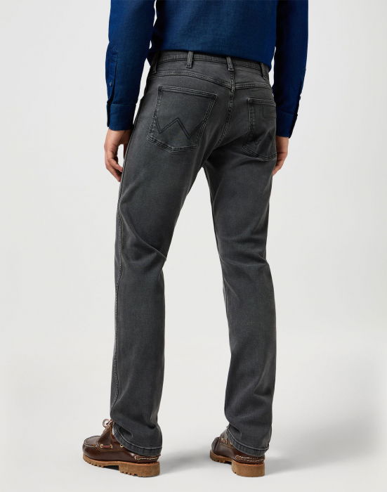 Wrangler Blugi Gri Inchis GREENSBORO Regular Straight Barbati [2]