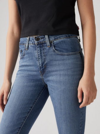 Straight - Levi's Blugi Albastri Deschisi 724 Straight Femei