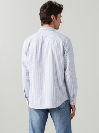 IMBRACAMINTE - Levi's Camasa Alba Relaxed Barbati