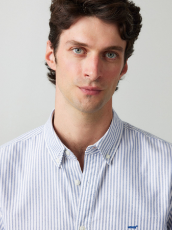 IMBRACAMINTE - Levi's Camasa Alba Relaxed Barbati