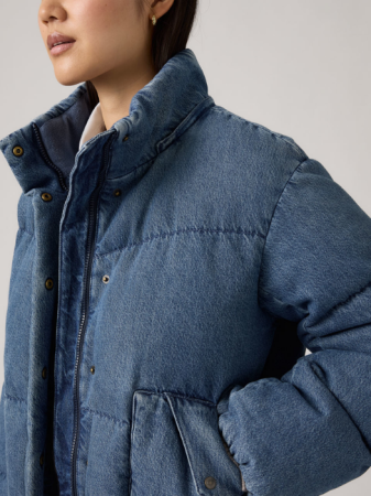 Geci si Jachete - Levi's Geaca De Iarna Albastra Regular Femei