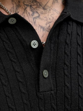 IMBRACAMINTE - Pulover Negru  Regular Barbati