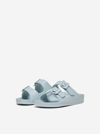 FEMEI - Slapi    Femei