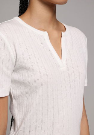 Tricouri si Topuri - Tricou Alb Femei