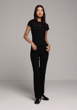 ЖЕНЩИНЫ - Женская Футболка Чёрная 