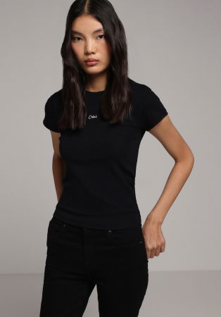 ЖЕНЩИНЫ - Женская Футболка Чёрная 