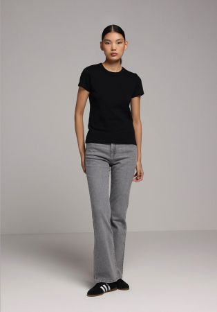 ЖЕНЩИНЫ - Женская Футболка Чёрная Slim