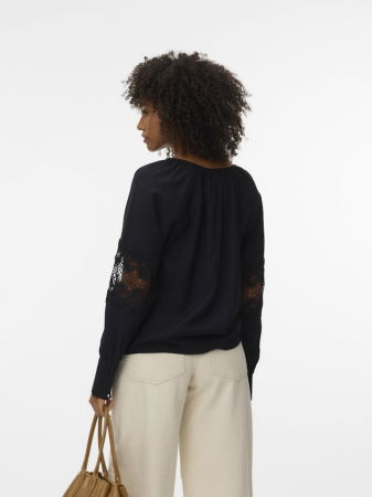 ЖЕНЩИНЫ - Vero Moda Женская Рубашка Чёрная Regular