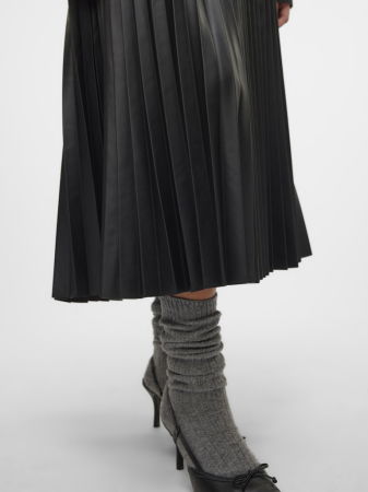 FEMEI - Vero Moda Fusta Neagra  Femei