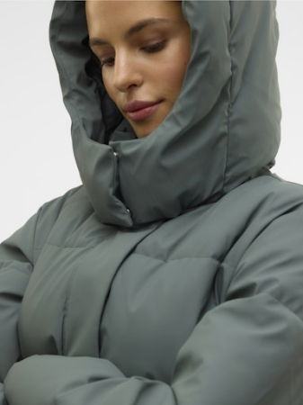 Geci si Jachete - Vero Moda Geaca De Iarna Verde  Femei