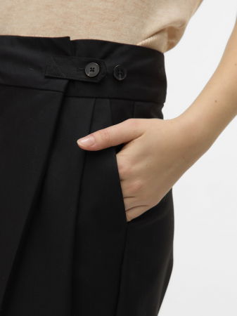 FEMEI - Vero Moda Pantaloni Negri Straight Femei