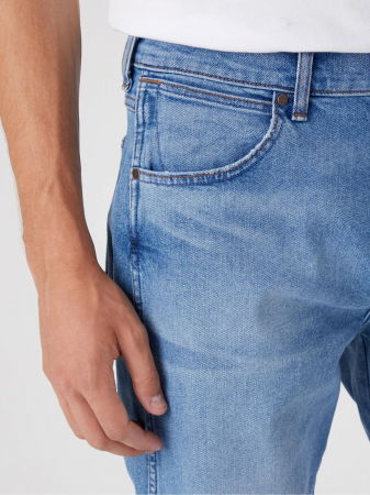 Wrangler Мужские Джинсы Синие FRONTIER Relaxed Straight [2]