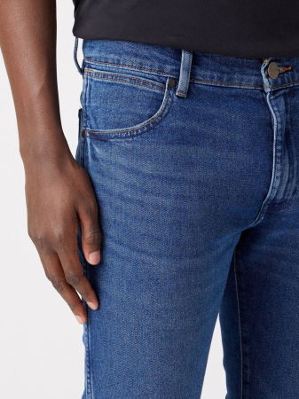 JEANS - Wrangler Blugi Slim Tapered Country Boy Barbati